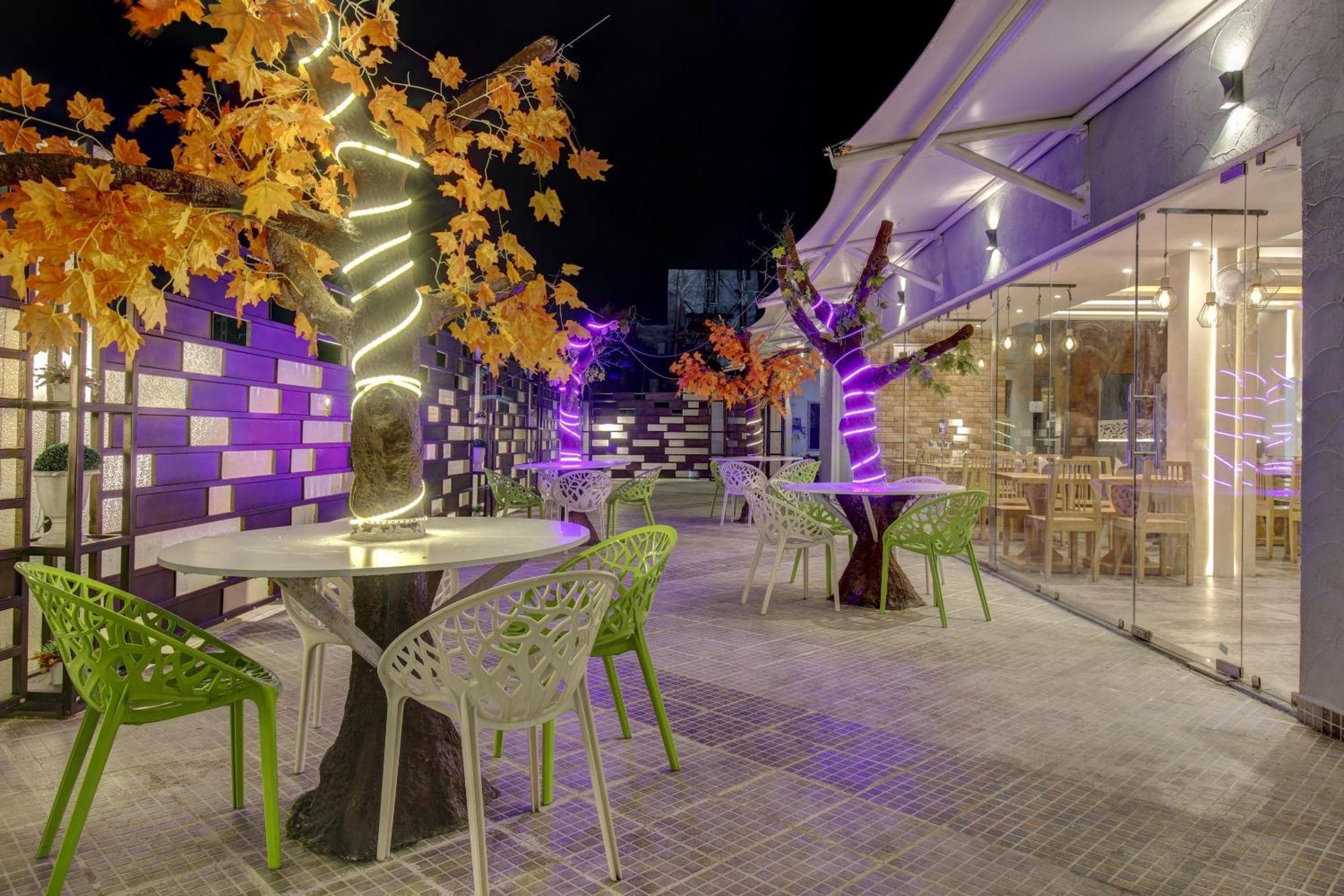Townhouse Geetraj Near Shalimar Gateway Lucknow Hotel ภายนอก รูปภาพ