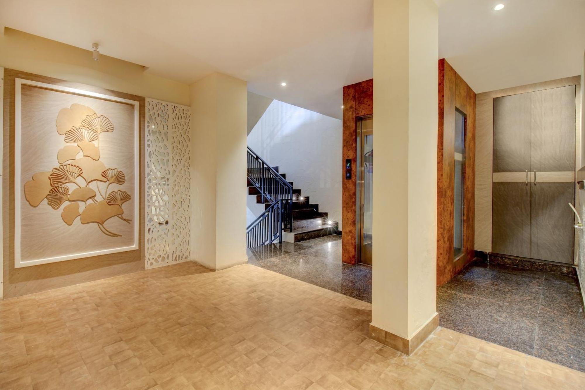 Townhouse Geetraj Near Shalimar Gateway Lucknow Hotel ภายนอก รูปภาพ